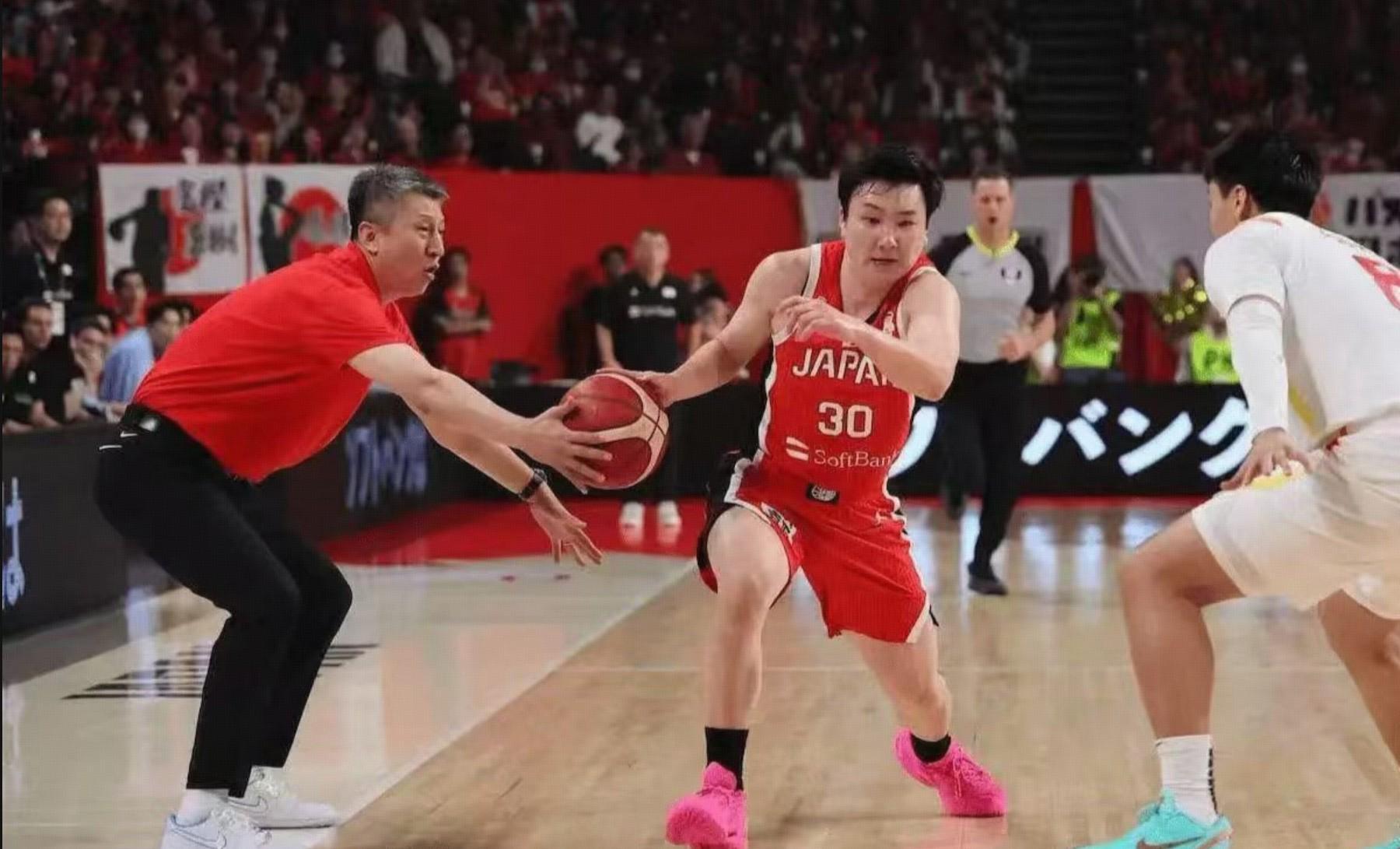 kaiyun-最佳防守！郭士强承认在对日本男篮的比赛中“抢断”了对手