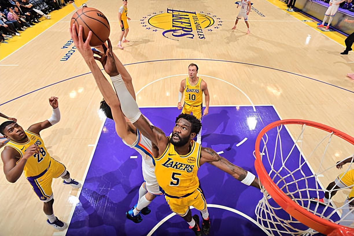 kaiyun-心态又崩了！湖人先发中锋显然已经不想在场上好好打球了？